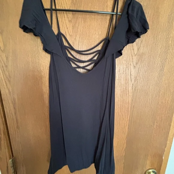 VENUS black cold shoulder top with Strappy Neckline - Picture 2 of 3